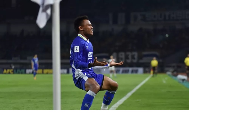 Saddil Ramdani merayakan gol ke gawang Lion City Sailors sebelum skor Persib Bandung disamakan di menit akhir.