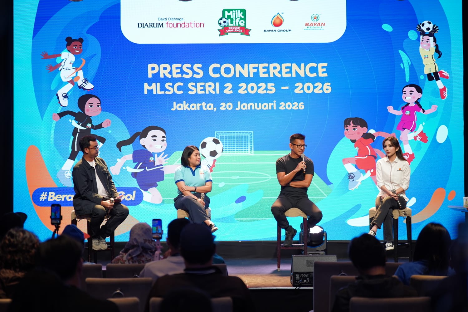 Rilis pers MilkLife Soccer Challenge 2025-2026 yang akan dilaksanakan di Kalimantan (Istimewa)