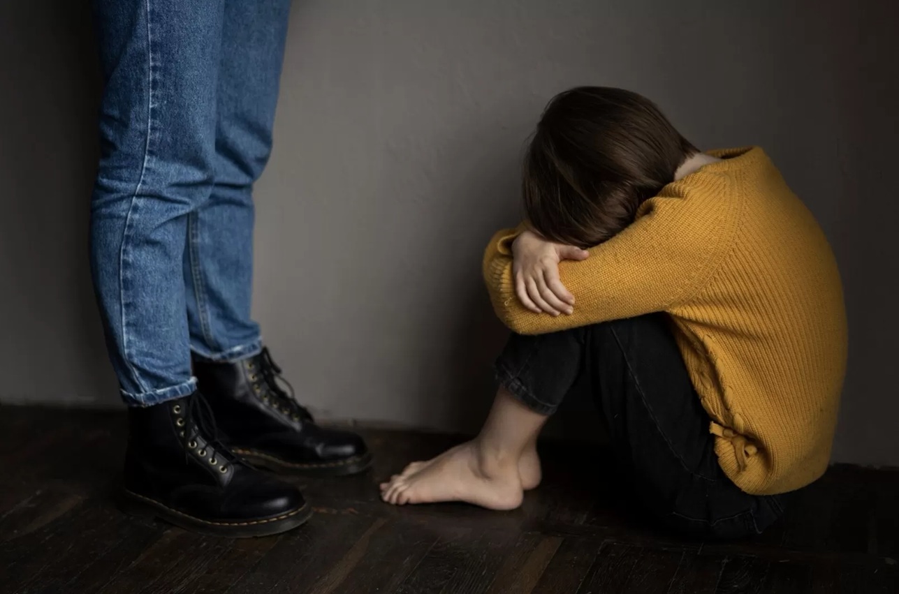 Ilustrasi kekerasan seksual terhadap anak. (Freepik)