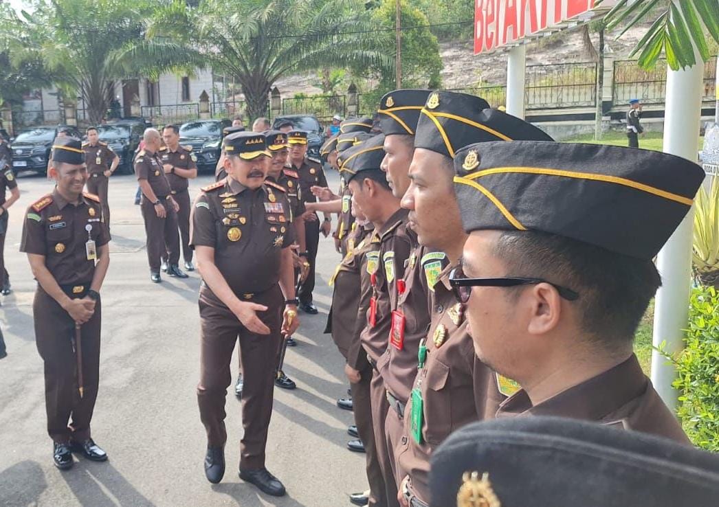 Jaksa Agung RI Burhanuddin menyambangi Kejari Kukar (Istimewa)