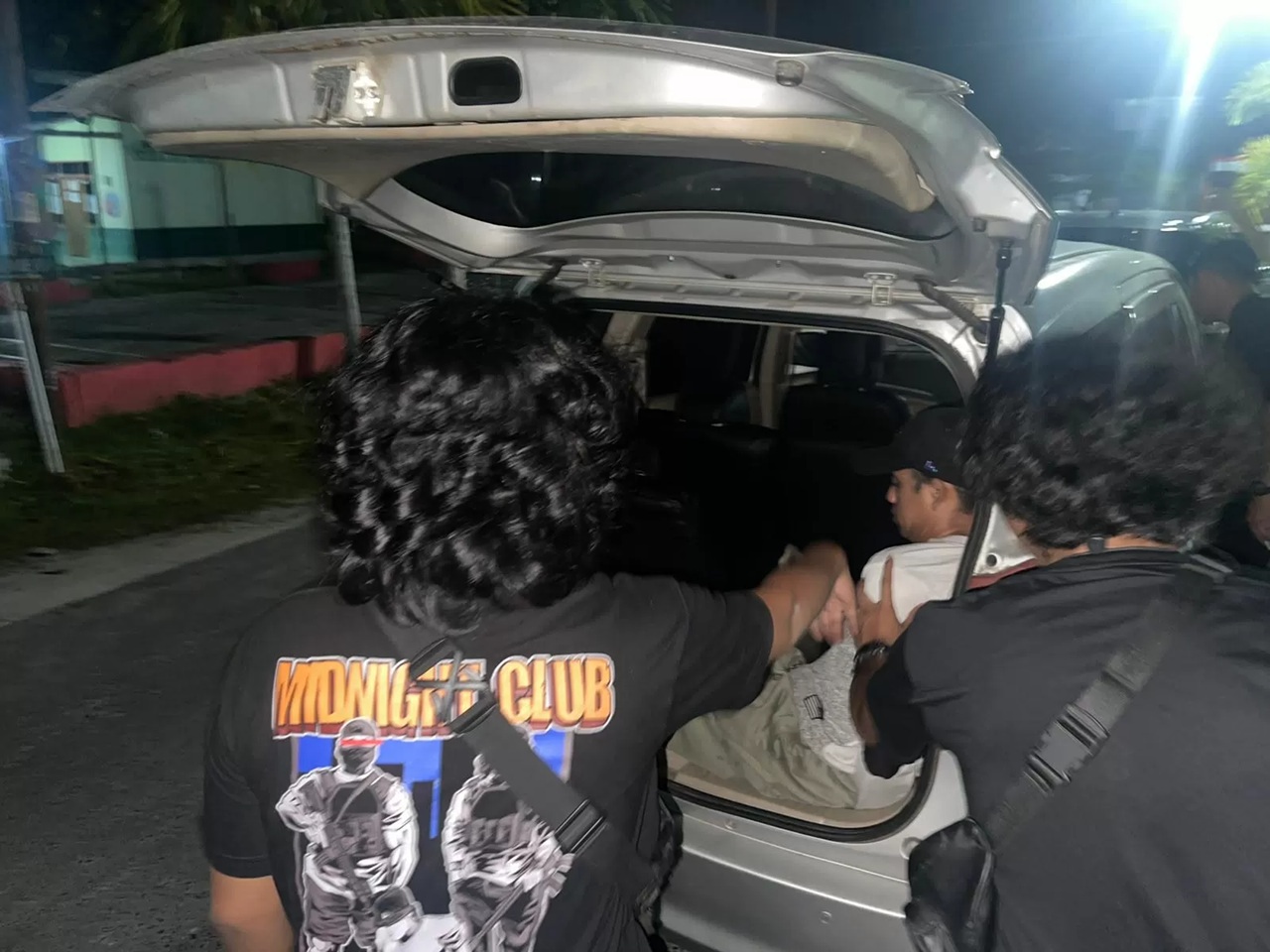 DIAMANKAN: F.R (30) saat diamankan lantaran melakukan penganiayaan terhadap istri dan anaknya yang masih berusia delapan bulan.&nbsp;(Polresta Palangka Raya/Radar Sampit)