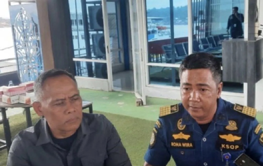 Kepala Bidang Keselamatan Berlayar, Penjagaan, dan Patroli KSOP Kelas I Samarinda Yudi Kusmiyanto dan Kabid Lalu Lintas Angkutan Laut dan Usaha Kepelabuhanan KSOP Kelas I Samarinda Capt. Rona Wira.