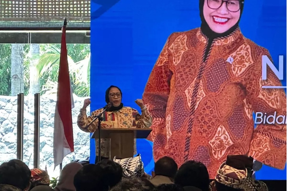 Wakil Kepala Badan Gizi Nasional (BGN) Bidang Komunikasi Publik dan Investigasi, Nanik Sudaryati Deyang di Banyuwangi, Jawa Timur. (dok. BGN)