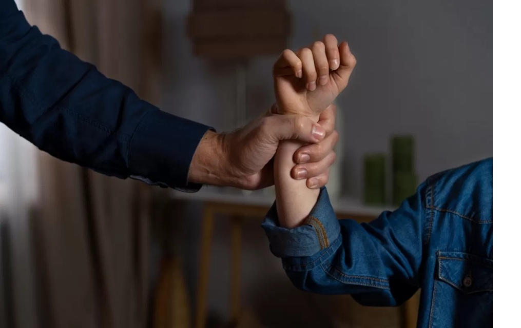 Ilustrasi kekerasan seksual terhadap anak. (FREEPIK)