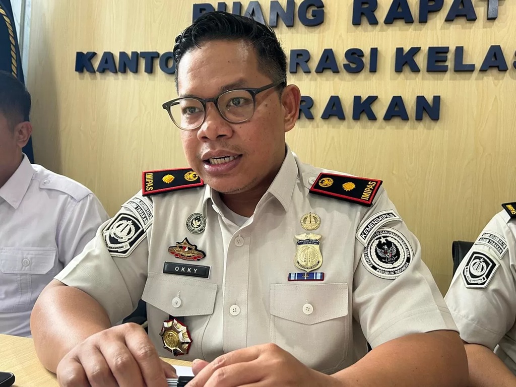 Kepala Kantor Imigrasi Tarakan Okky Setyawan (ELIAZAR/RADAR TARAKAN)