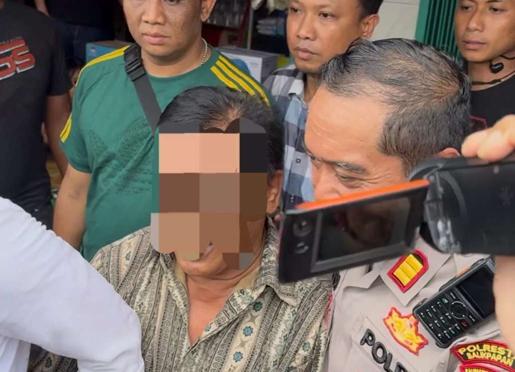 MN (61), diamankan aparat sesaat setelah kejadian