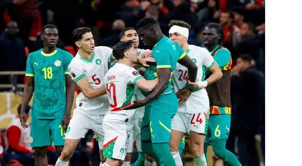 Keributan yang terjadi di final Piala Afrika saat tuan rumah Maroko bertemu Senegal.
