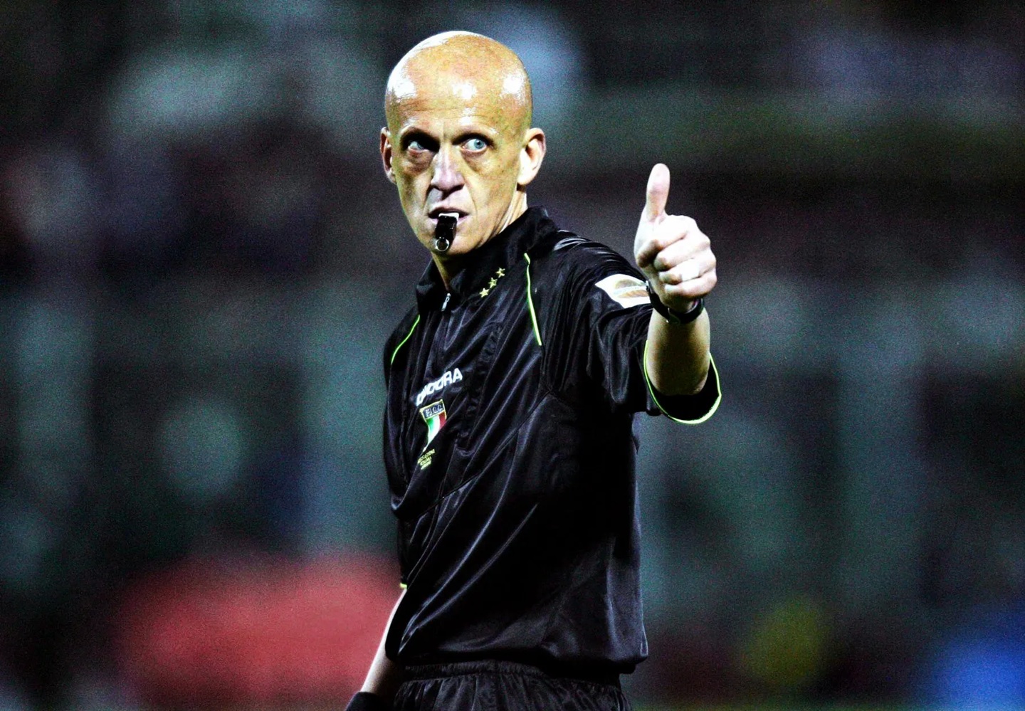 Luigi Collina saat masih bertugas sebagai wasit.