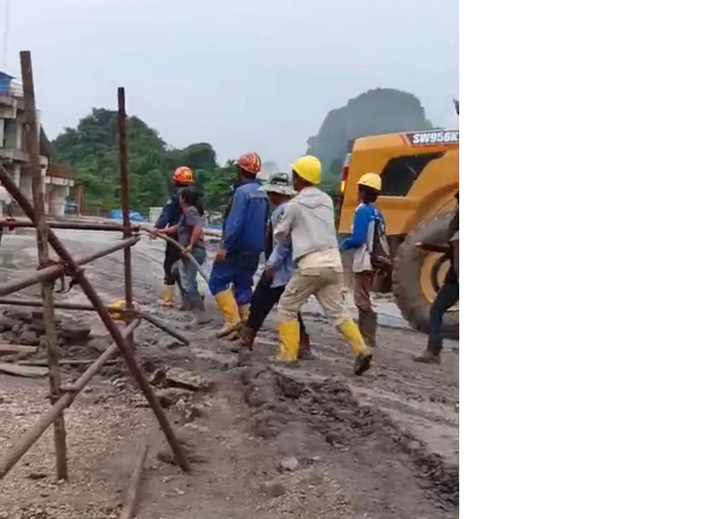 MEMANAS: Tangkapan Layar dari video yang diterima Radar Banjarmasin yang sempat viral di sosial media konflik di PT SDE. Foto: Tangkapan layar dari video yang tersebar.