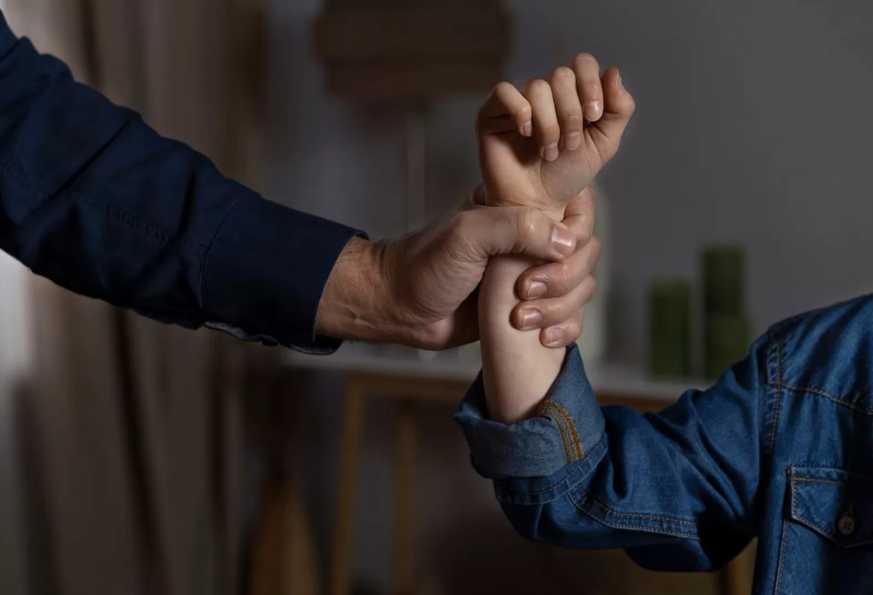 Ilustrasi kekerasan seksual terhadap anak. (Freepik)