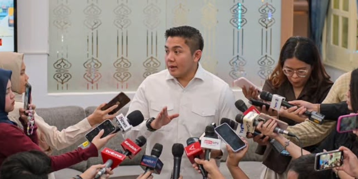 Sekretaris Kabinet (Seskab), Teddy Indra Wijaya