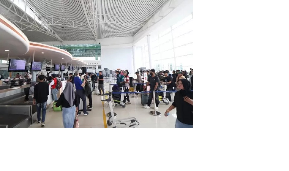 DILIRIK: Jumlah penumpang internasional yang berangkat ke luar negeri pada Desember 2025 tercatat sebanyak 6.660 orang. Angka tersebut melonjak 58,16 persen dibandingkan November 2025. (ILUSTRASI/KP)