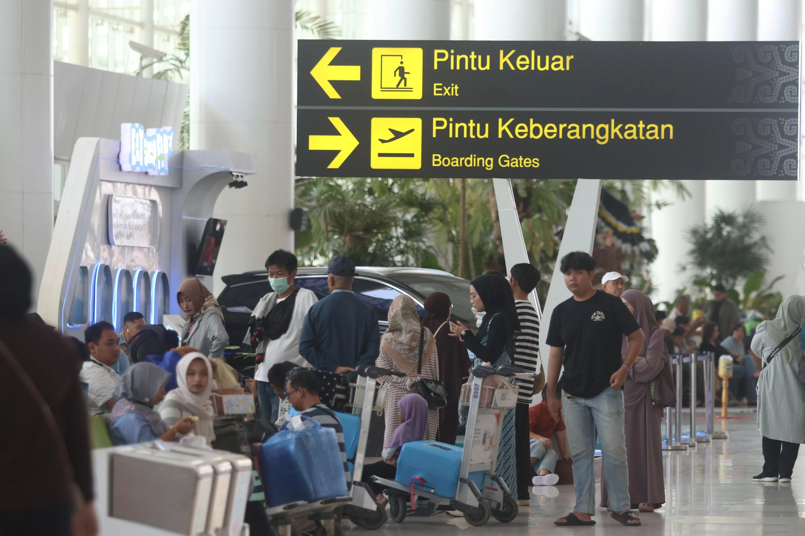 DOMINASI: Dari total 434.019 pergerakan penumpang udara di Bandara SAMS Balikpapan, sebanyak 422.021 orang merupakan penumpang domestik. (DOK/KP)