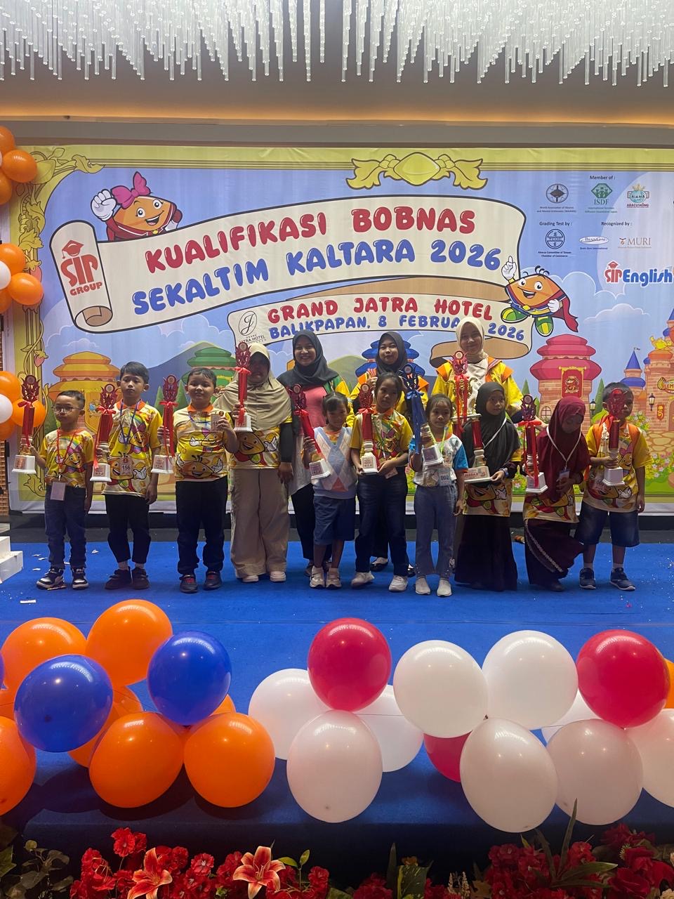 PRESTASI: Murid-Murid TC Sempoa SIP Penajam yang meraih prestasi pada Kualifikasi Bobnas Se-Kaltim dan Kaltara di Hotel Jatra Balikpapan, Minggu, 8 Februari 2026.