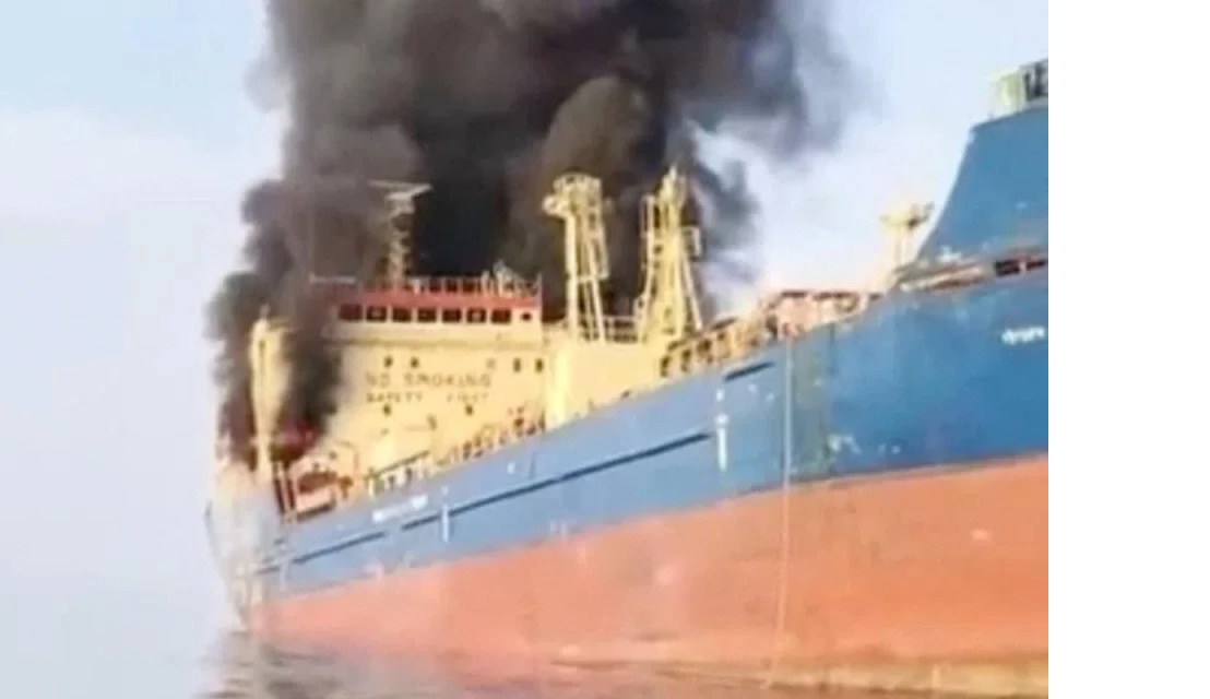 Kapal tangker diserang drone.
