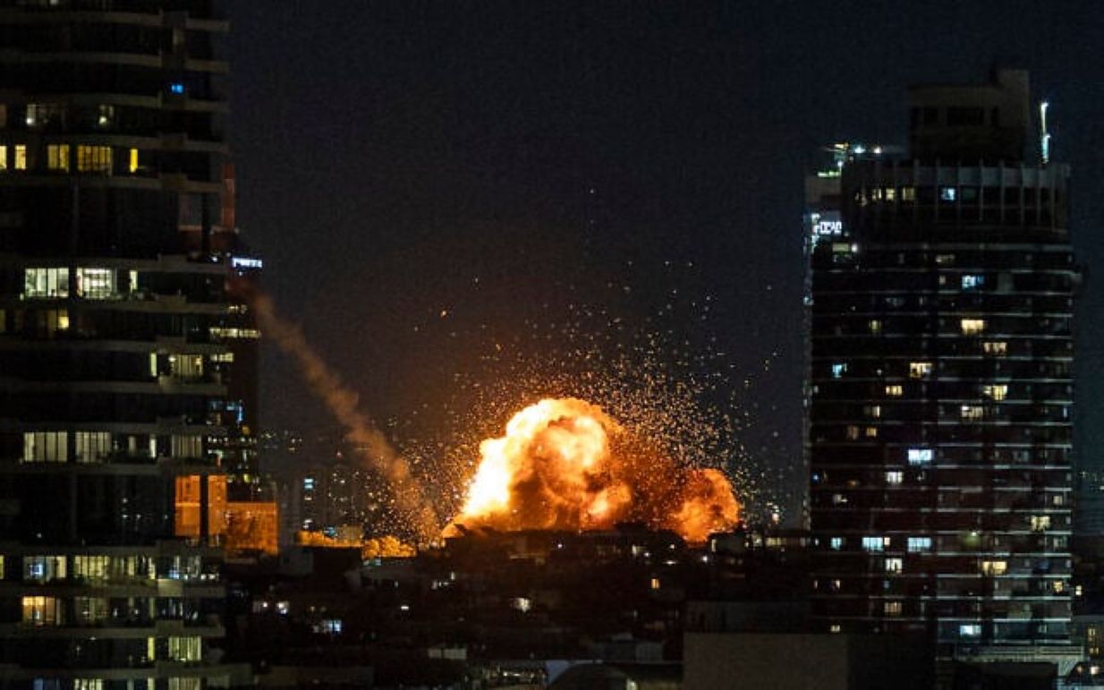 Serangan Iran atas fasilitas militer AS di kawasan Arab.