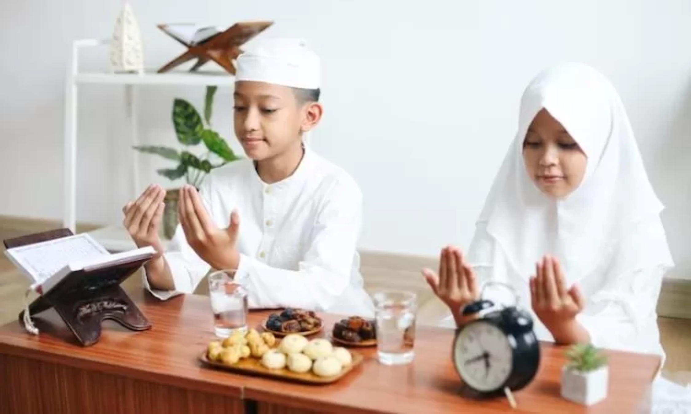 jadwal imsak hari ini untuk Kota Surabaya, Jumat 6 Maret 2026.