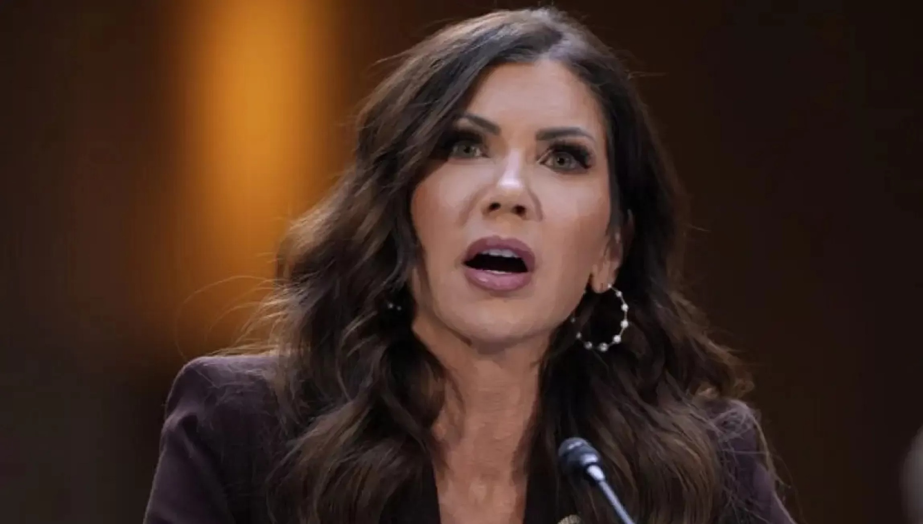 Menteri Keamanan Dalam Negeri Kristi Noem hadir untuk sidang pengawasan di hadapan Komite Kehakiman Senat, di Capitol di Washington, 3 Maret 2026. (AP Photo/J. Scott Applewhite, File) 