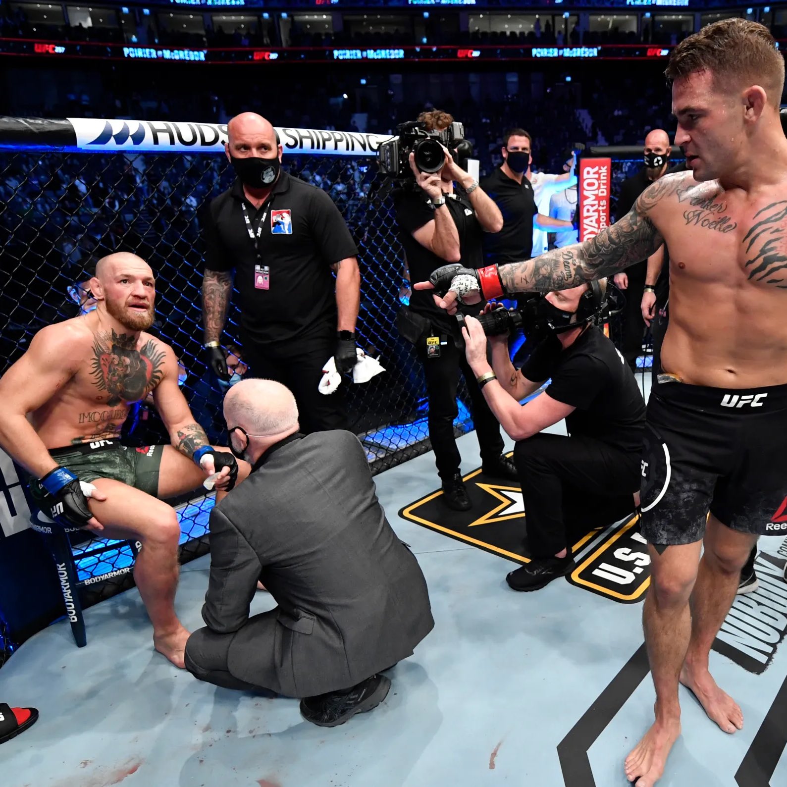 Conor usai dikalahkan Dustin Poirier.