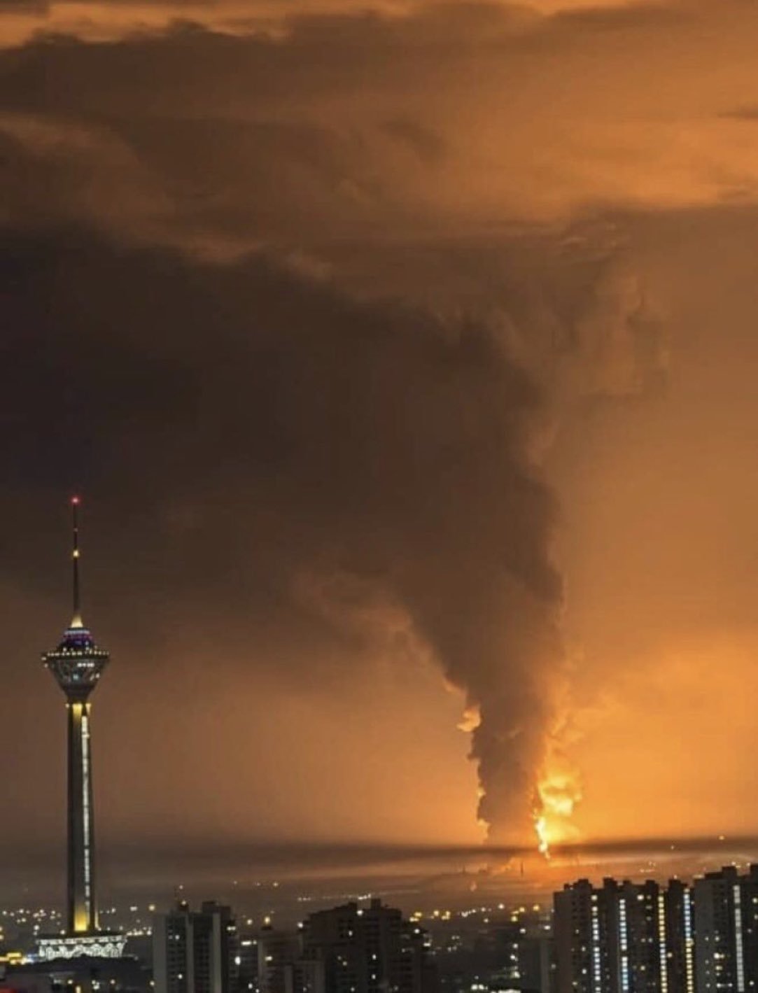 Ladang minyak Iran dirudal Israel dan Amerika.