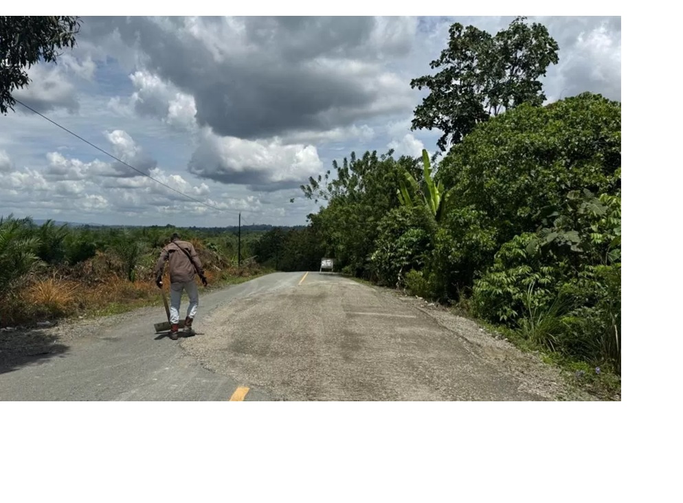 PERBAIKAN: BBPJN Kaltim melalui PPK 2.6 melaksanakan sejumlah penanganan pada ruas jalan nasional yang menghubungkan Kalimantan Timur dengan Kalimantan Utara. (SENO/BP) 