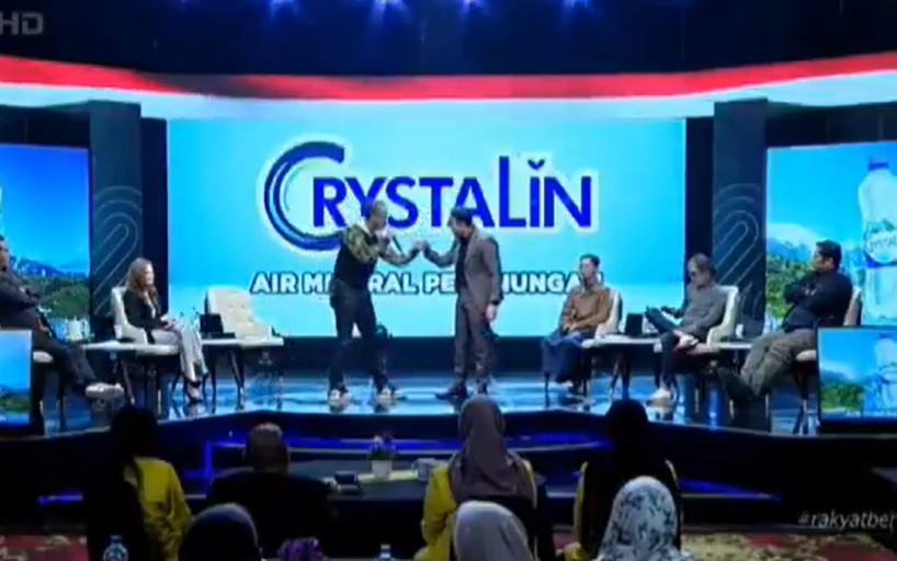 Momen Abu Janda diusir.