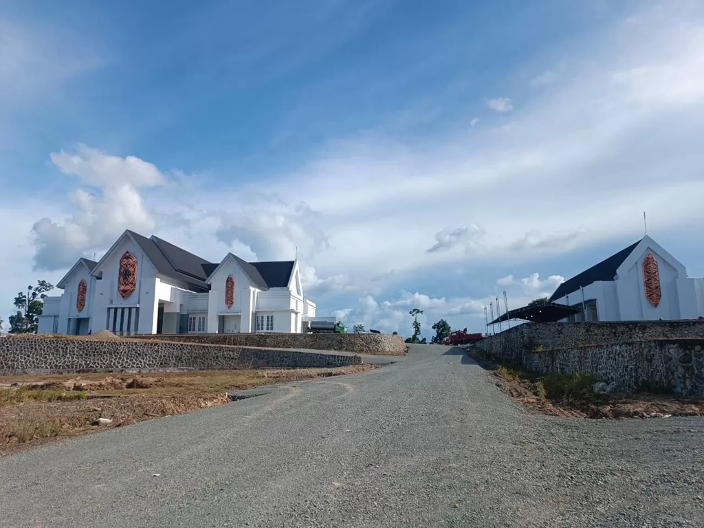FASILITAS: Kompleks Rumjab Gubernur Kaltara di kawasan Puspem Provinsi Kaltara. (IWAN K/RADAR TARAKAN) 
