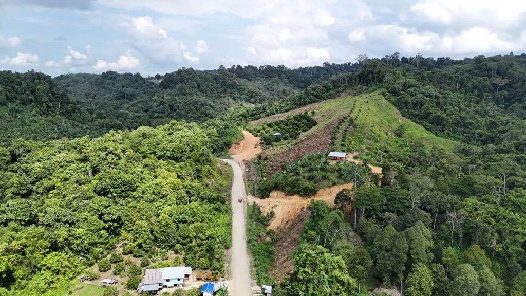 JALAN UTAMA: Tampak akses jalan yang menghubungkan dari Tanjung Selor menuju Long Beluah. (DOK PEMKAB BULUNGAN) 
