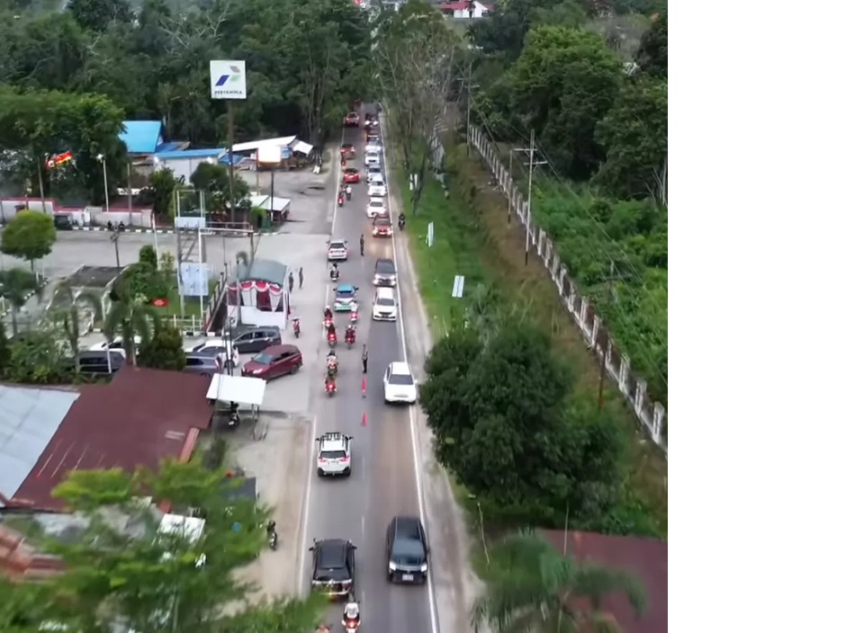 Ruas jalan Tjilik Riwut sekitar Bukit Tangkiling Palangka Raya, yang sering terpantau padat arus lalulintas dan rawan kecelakaan. (dok.radarsampit) 