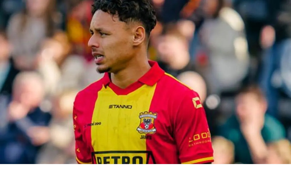 Dean James saat tampil bersama Go Ahead Eagles