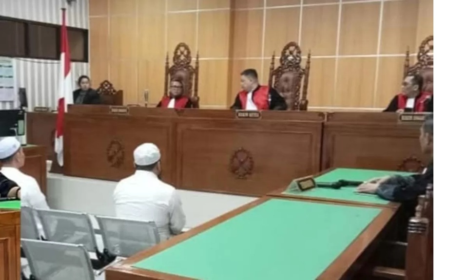 Majelis hakim telah bermusyawarah dan akhirnya memutuskan pidana yang pantas untuk kedua terdakwa perkara korupsi Asrama Haji Balikpapan. (MOESO/BALPOS)