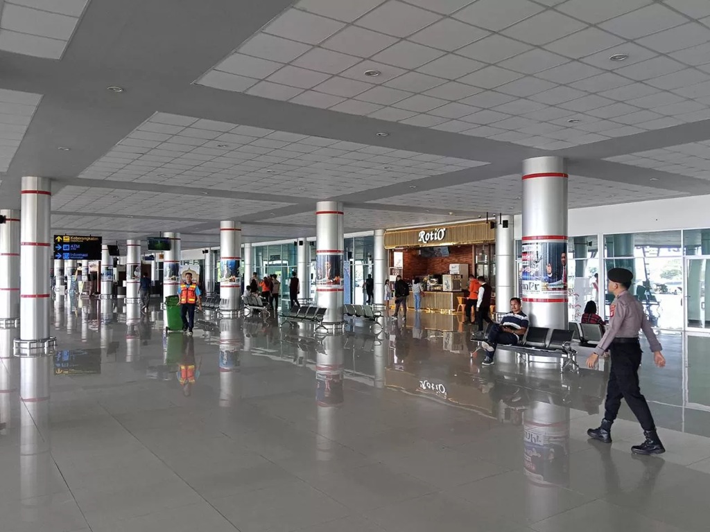 Suasana Bandara Tjilik Riwut Palangka Raya, menjelang arus balik atau pasca Lebaran Idulfitri 1447 Hijriah, baru-baru tadi. (istimewa/Polresta Palangka Raya) 