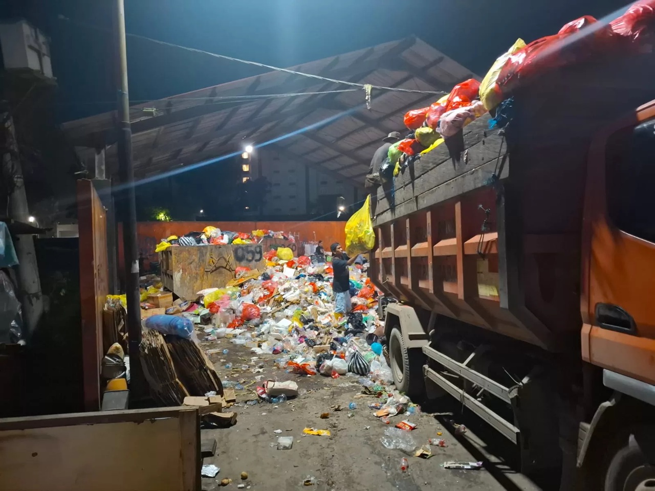 NORMAL. Sampah pasca perayaan Lebaran di Samarinda kembali seperti hari-hari biasanya.  