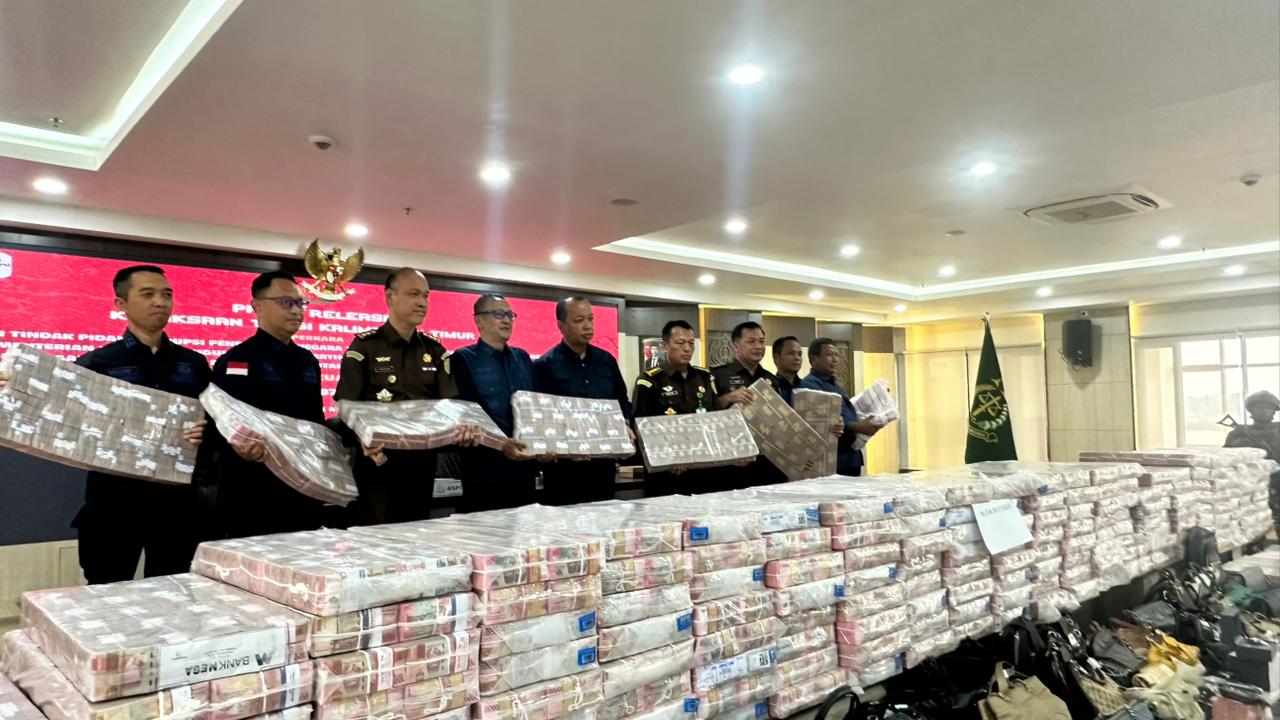Uang ratusan miliar yang disita.