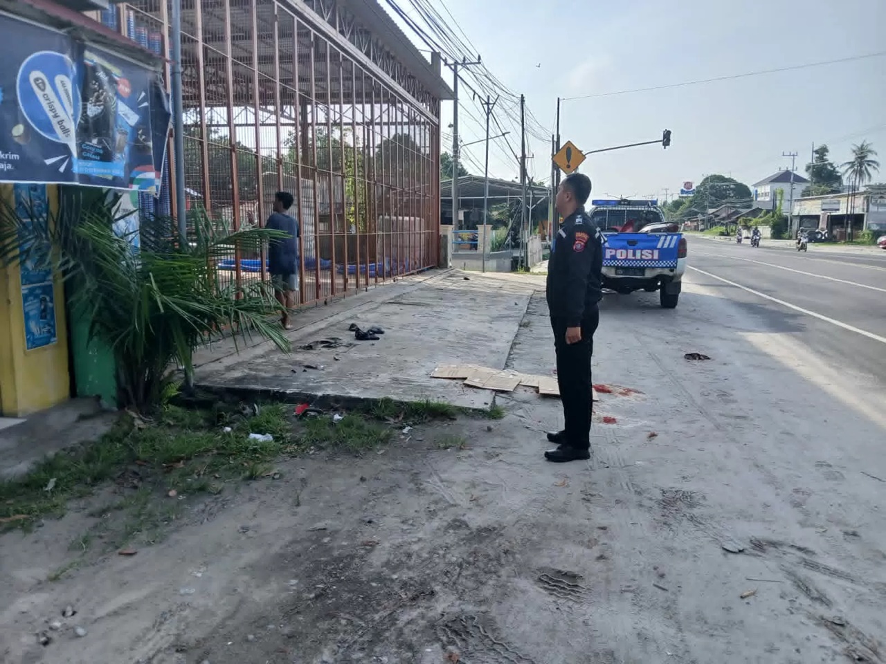 Lokasi lakalantas di badan Jalan Tjilik Riwut Km 4, Kelurahan Bukit Tunggal, Kecamatan Jekan Raya, Rabu (25/3). (istimewa/satlantas Polresta) 