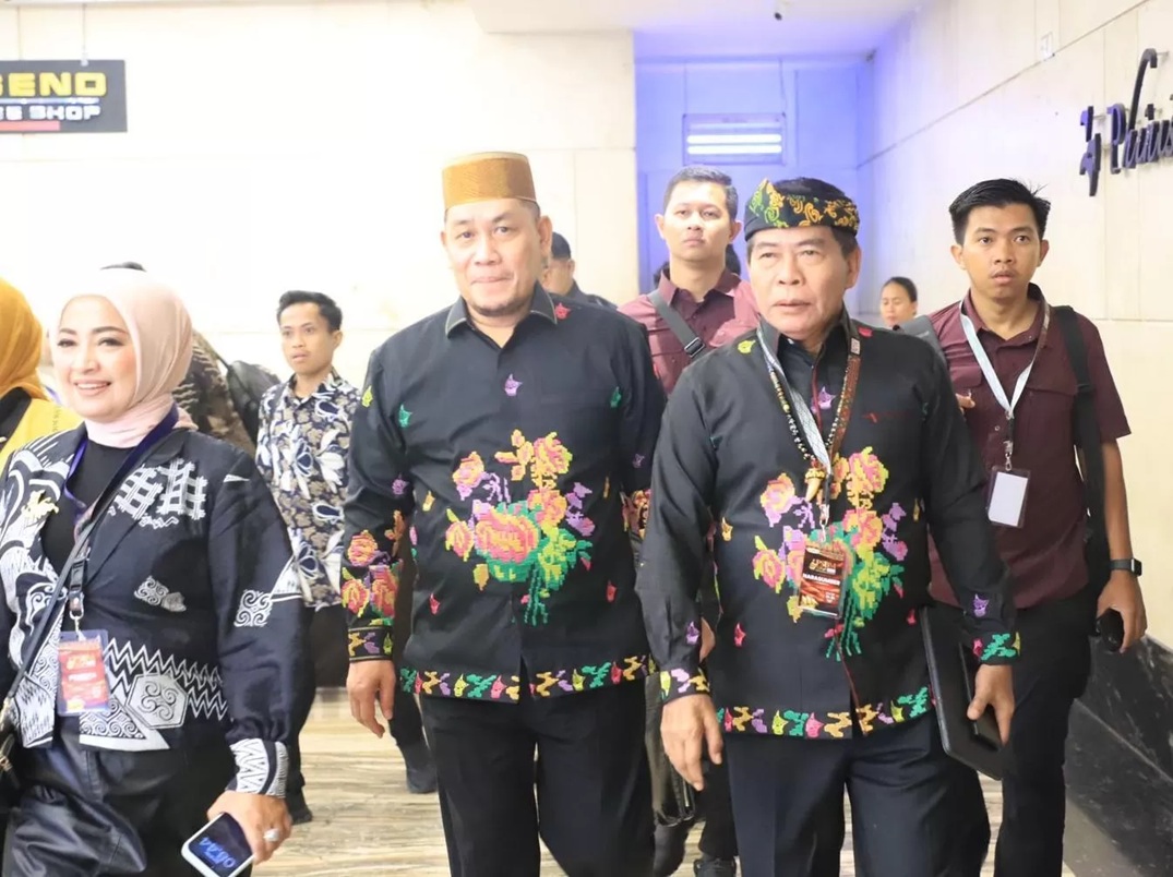 Gubernur Kaltara, Dr. H. Zainal Arifin Paliwang, S.H, M.Hum, menghadiri pertemuan Saudagar Bugis-Makassar. (IWAN K/RADAR TARAKAN)