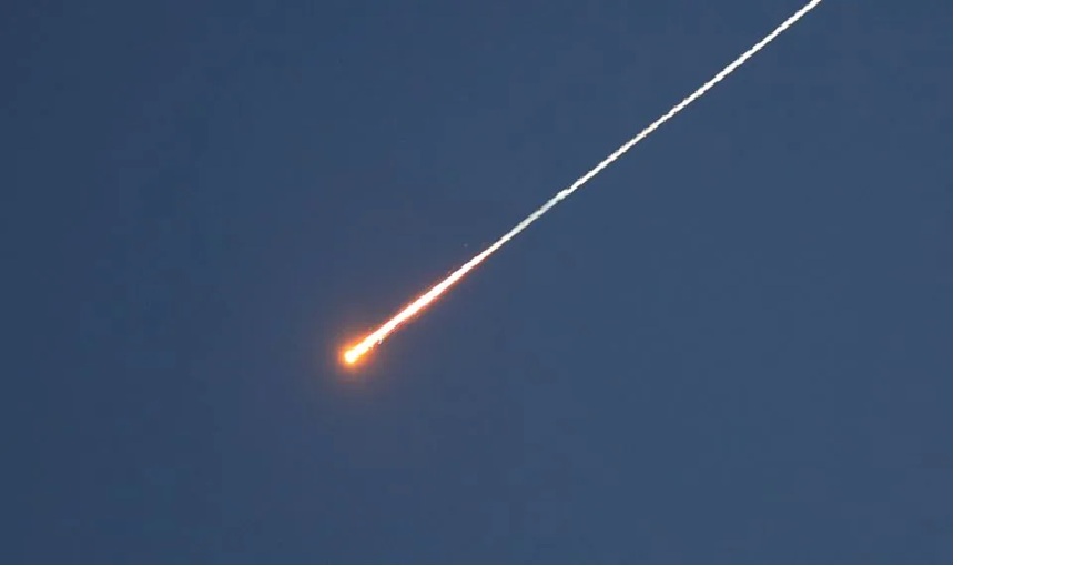 Rudal yang diluncurkan dari Yaman ke Hebron, Israel.