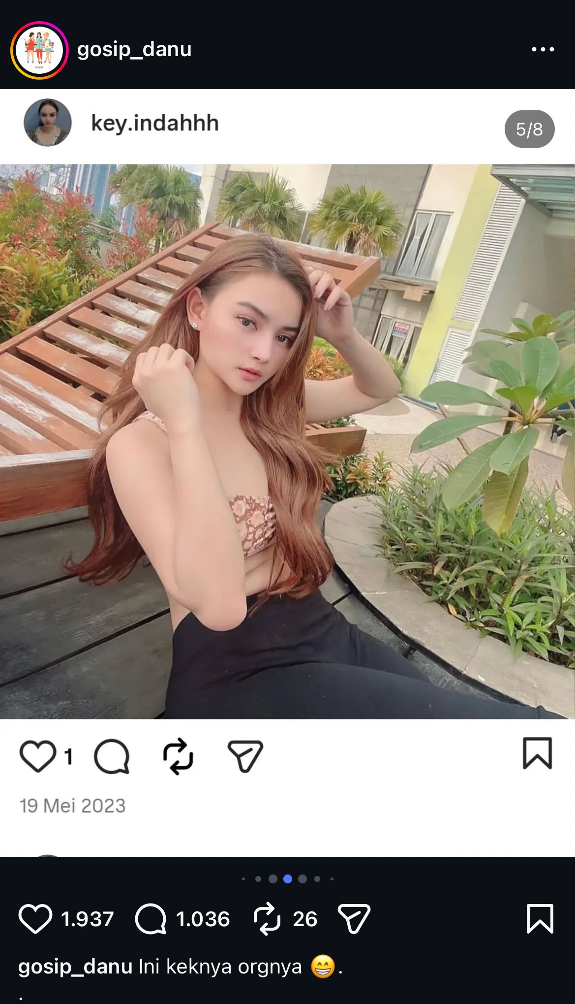 Tri Indah R atau yang lebih dikenal dengan nama panggung Keyndah