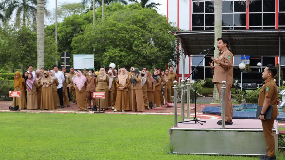 Apel pagi ASN Pemkab Kukar yang dipimpin Sekretaris Daerah Sunggono (Istimewa)