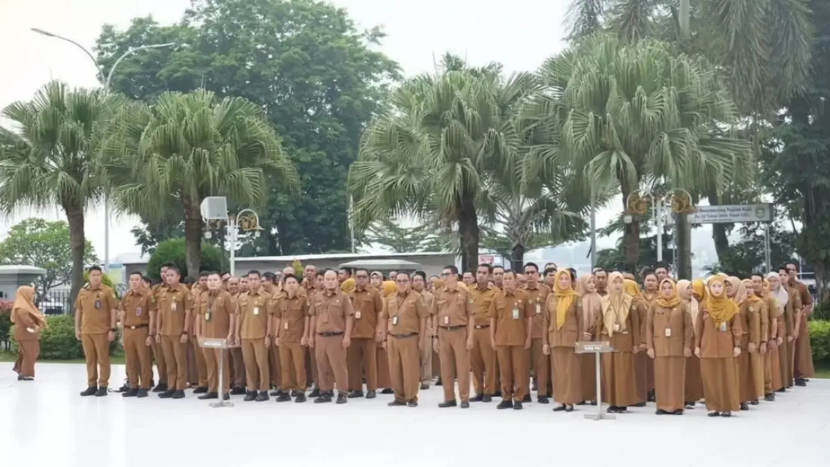 ASN Pemprov Kaltim wajib tetap melakukan absensi dan menyampaikan laporan kinerja meski bekerja dengan skema Work From Anywhere (WFA). Pelanggaran berujung sanksi pemotongan TPP.
