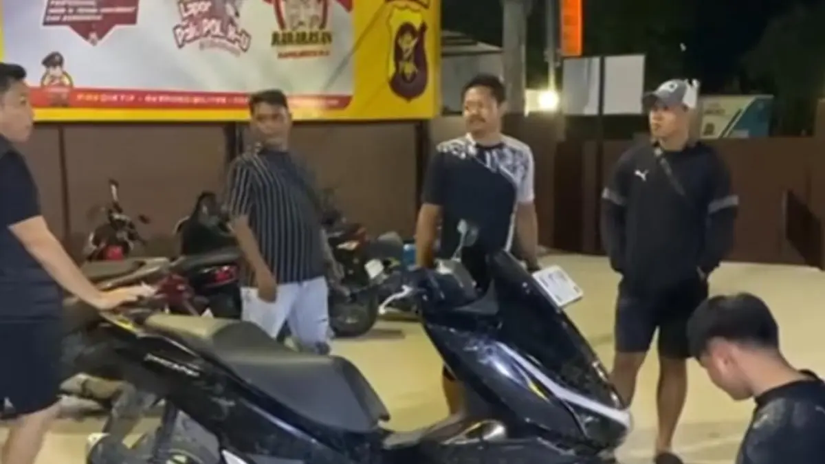 Tersangka dan barang bukti yang diamankan.