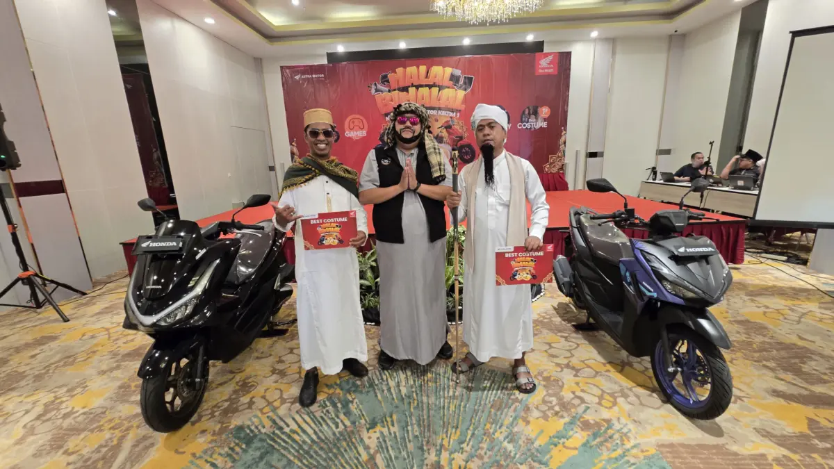 Gathering Astra Honda Motor Kaltim 1 mengonsep kostum menarik. Mulai Walid hingga Raja Minyak. 