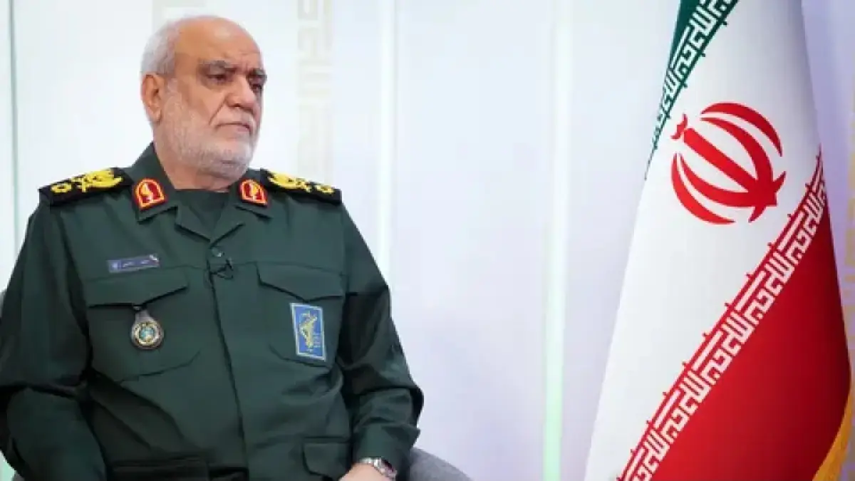 Kepala intelijen Korps Garda Revolusi Islam Iran (IRGC), Majid Khademi, dilaporkan tewas karena serangan AS-Israel. (IranWire).