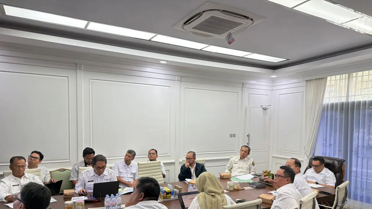 Rapat koordinasi Pemkab Kukar bersama Pemprov Kaltim mengenai rencana pembangunan Jembatan Anggana-Sangasanga (Elmo/Prokal.co)