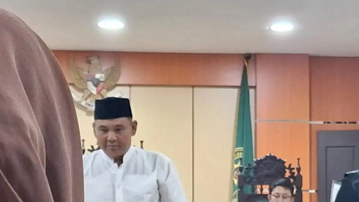 Terdakwa Supriadi saat disidangkan di PN Sampit (8/4/2026) (Rado/Radar Sampit)