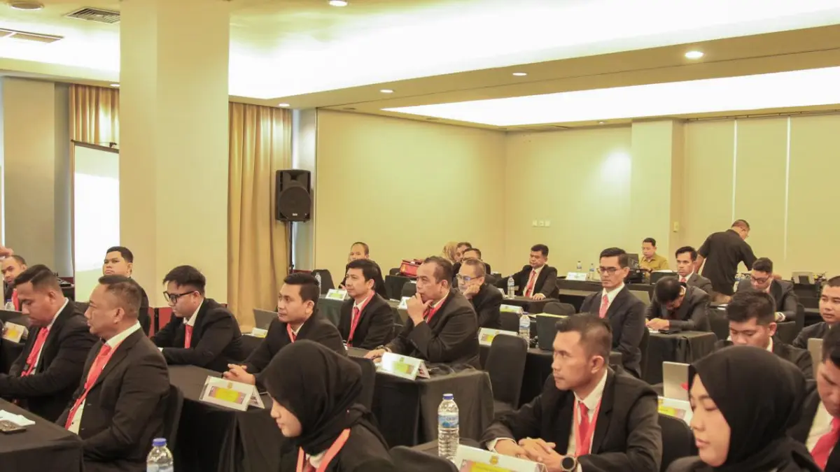 Suasana pelatihan saat peserta mengikuti pembekalan materi guna memperkuat kemampuan dalam manajemen risiko dan pengelolaan sistem pengamanan.