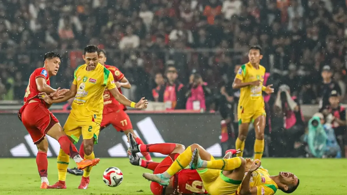 Laga big match Persija Jakarta kontra Persebaya Surabaya di SUGBK, Sabtu (11/4/2026). (Salman Toyibi/Jawa Pos)