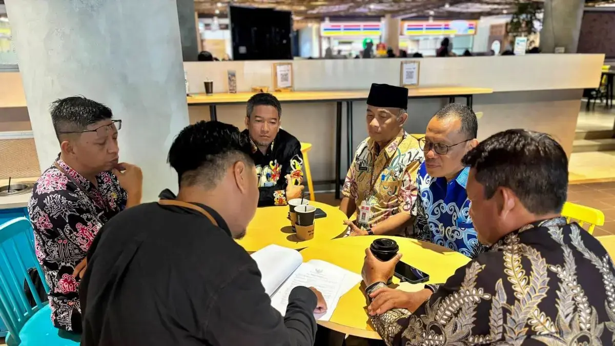 AUDIENSI: Bupati Seruyan Ahmad Selanorwanda melakukan audiensi dengan jajaran PT PLN (Persero) di Kantor Pusat PLN, Jakarta, Jumat (10/4/2026). (Prokom Seruyan/Prokal.co)