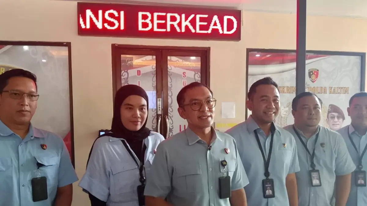 Dir Dirkrimsus Polda Kaltim Kombes Pol Bambang Yugo Pamungkas memberikan keterangan kepada awak media terkait otak korupsi proyek Rp20 Miliar di Kutai Timur. (Moeso)