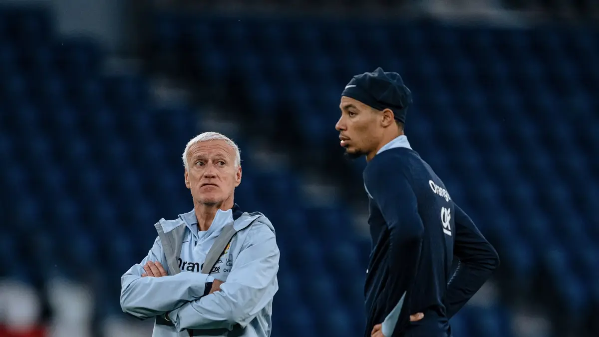 Didier Deschamp dan Hugo Ekitike